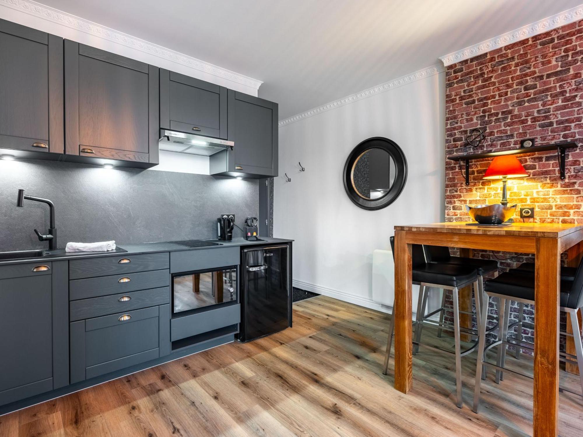 Le Relais Ducal - Appartements D'Hotes Vieille Ville Нанси Екстериор снимка