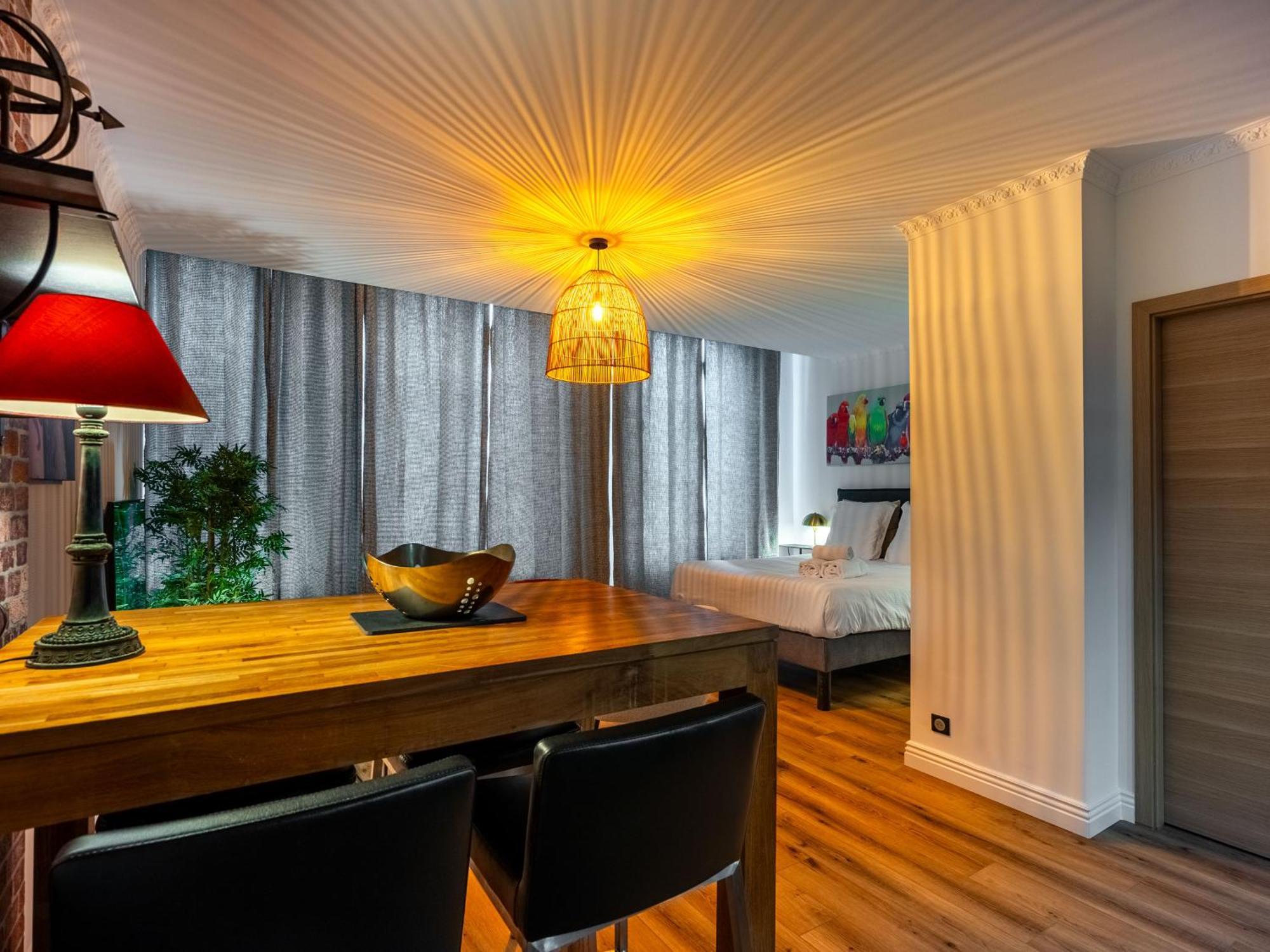 Le Relais Ducal - Appartements D'Hotes Vieille Ville Нанси Екстериор снимка