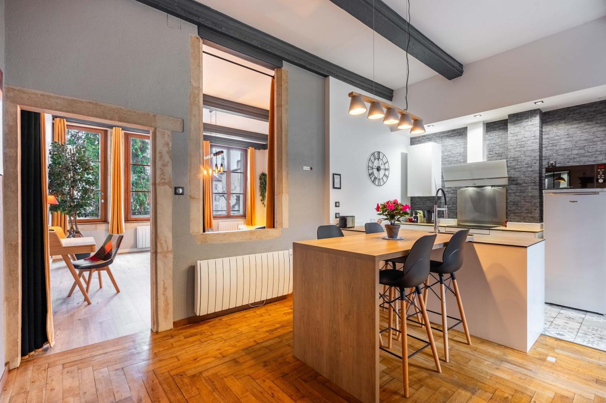 Le Relais Ducal - Appartements D'Hotes Vieille Ville Нанси Екстериор снимка